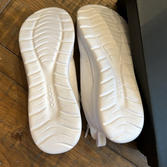 Adidas sneakers - Picture 4 of 6